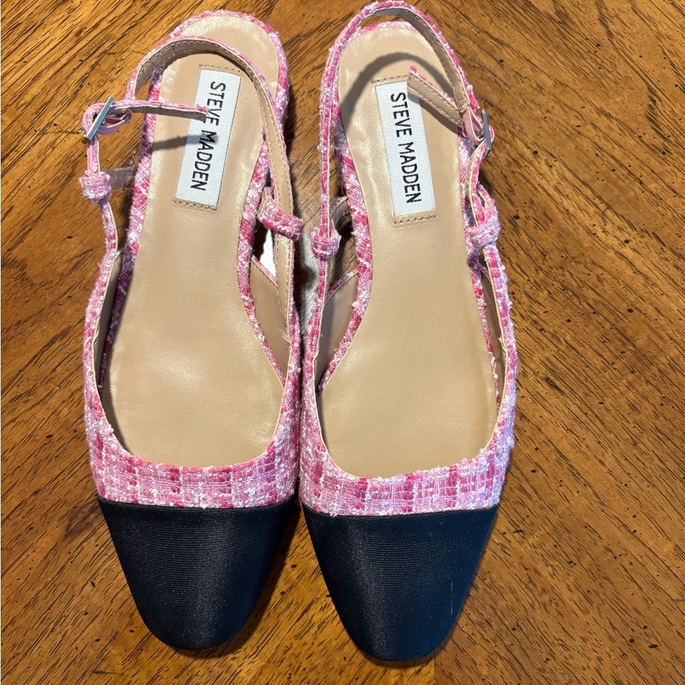 Steve Madden Women's Pink Tweed and Black Flats